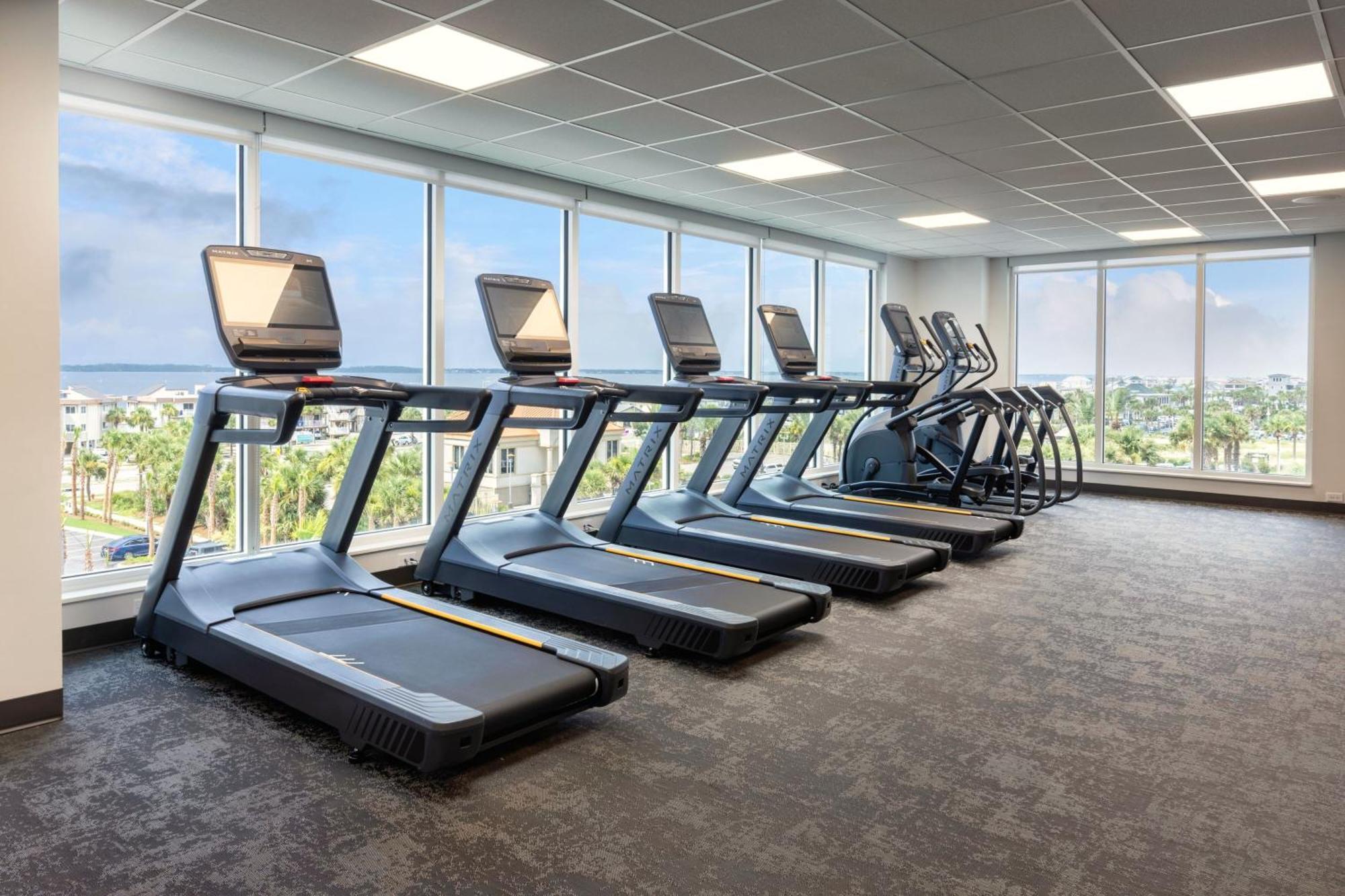 Fairfield By Marriott & Pensacola 3*